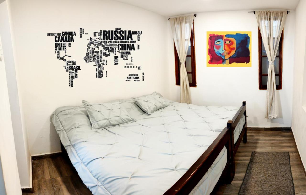 Minka Hostel Quito Eksteriør billede