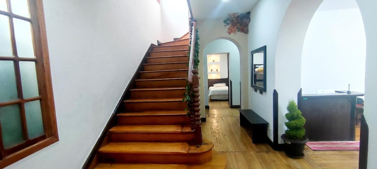 Minka Hostel Quito Eksteriør billede