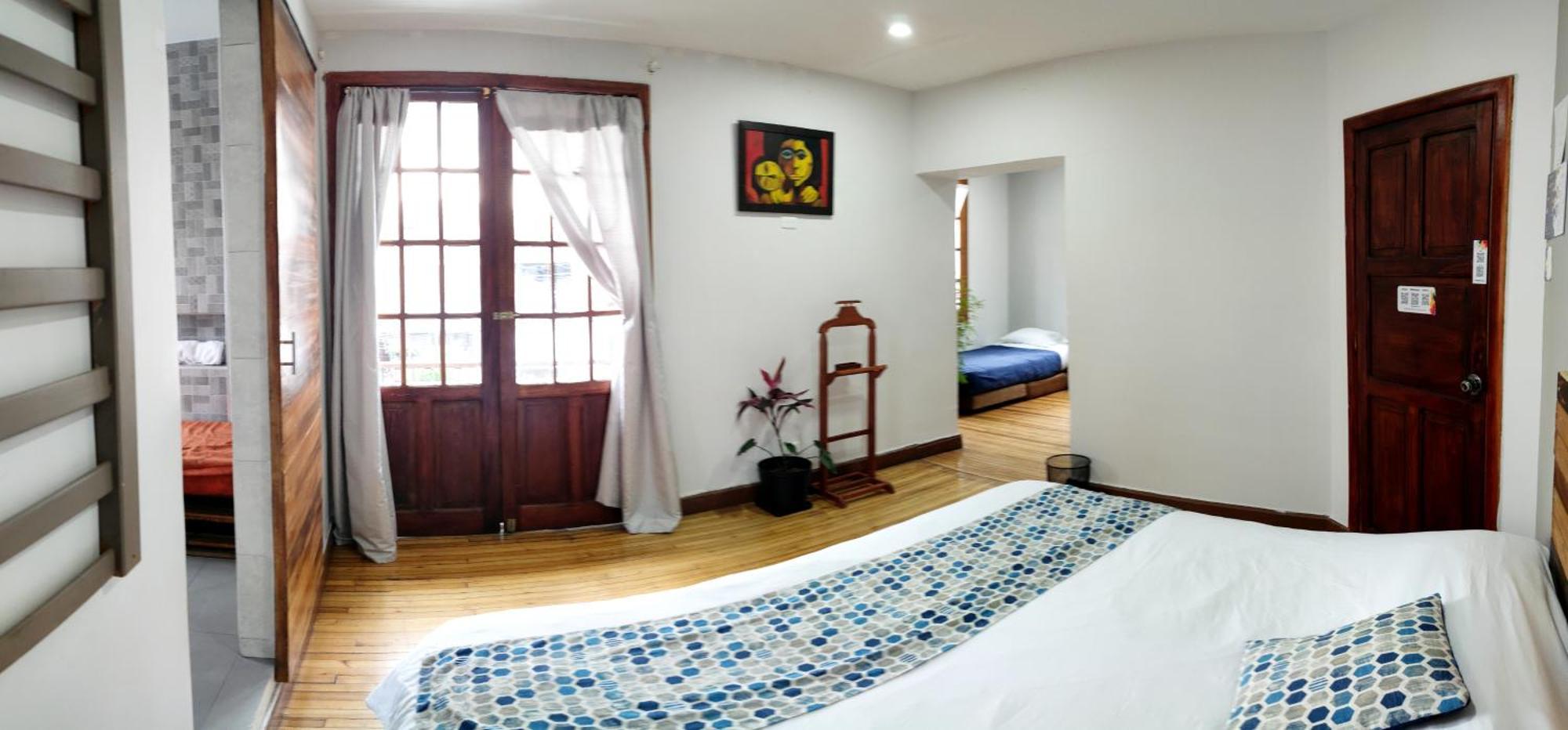 Minka Hostel Quito Eksteriør billede